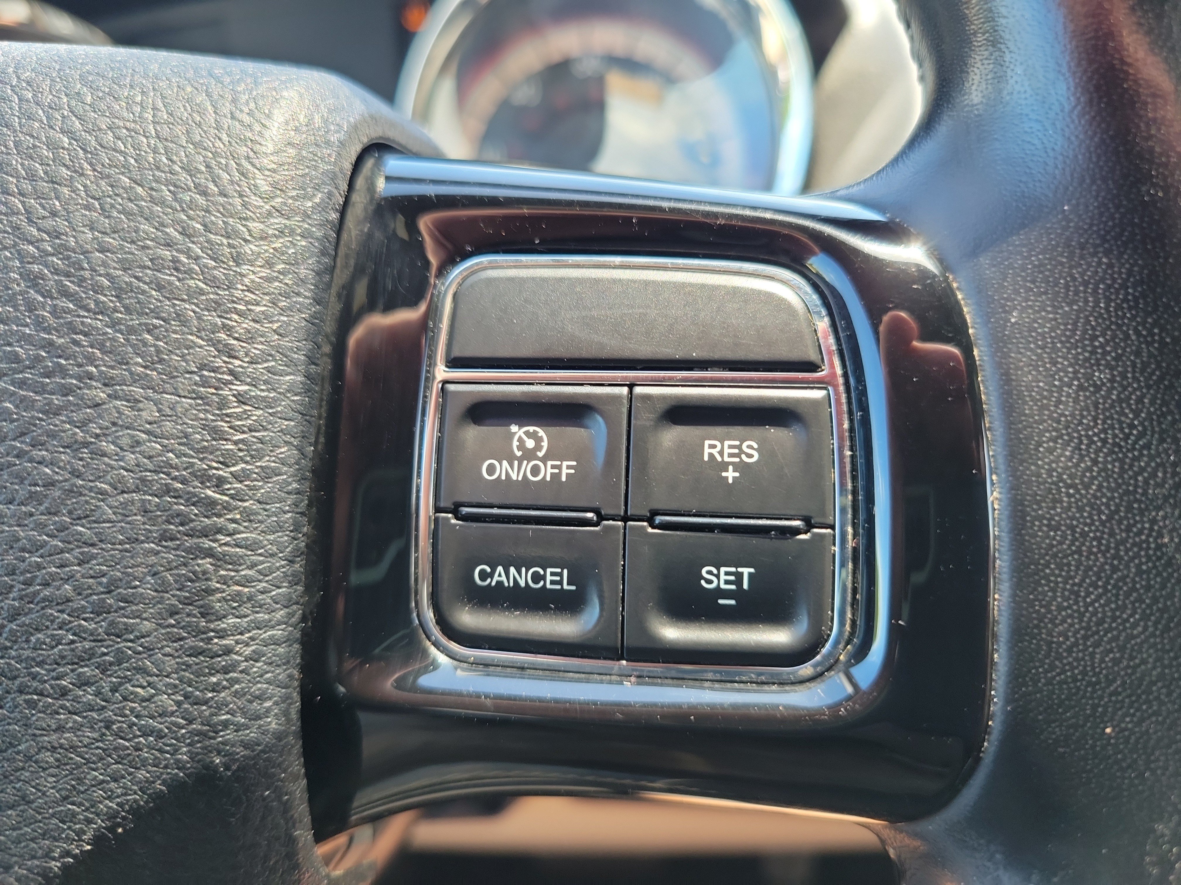 Used 2019 Dodge Grand Caravan SXT FWD image 19
