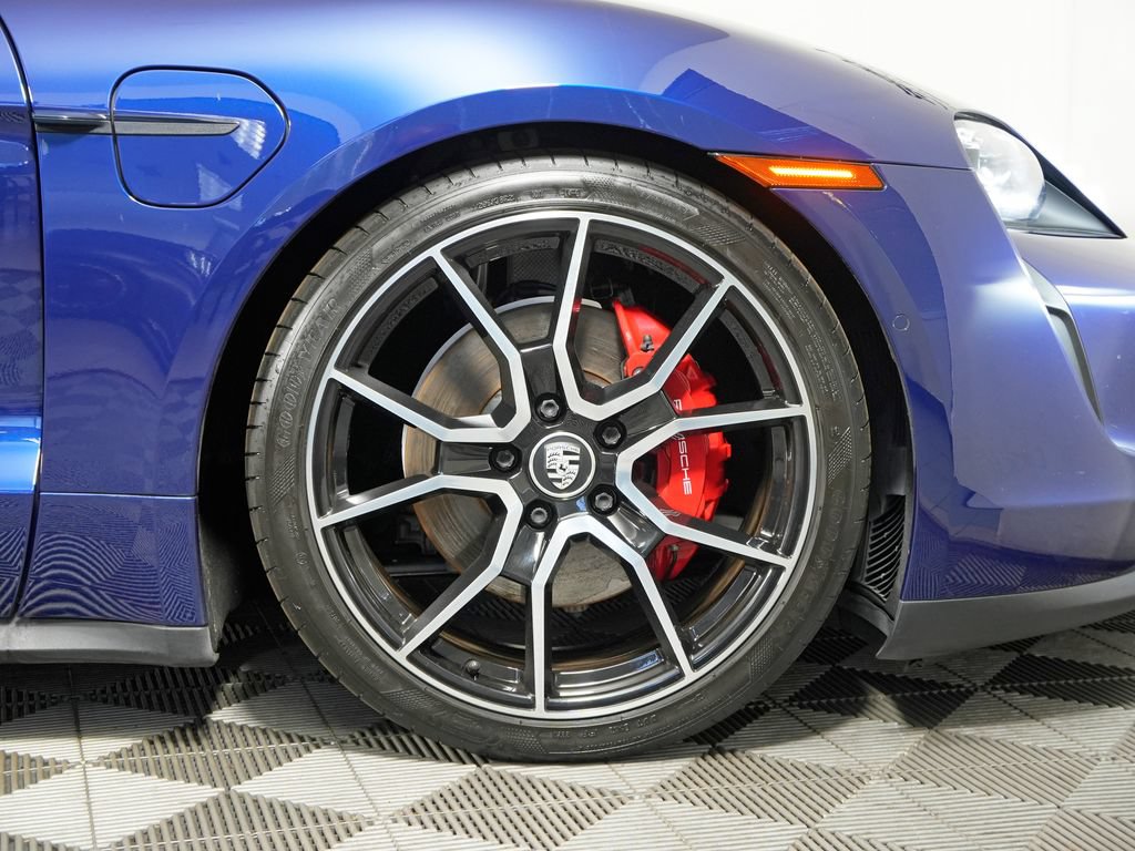 Certified 2022 Porsche Taycan 4S AWD/4WD image 16