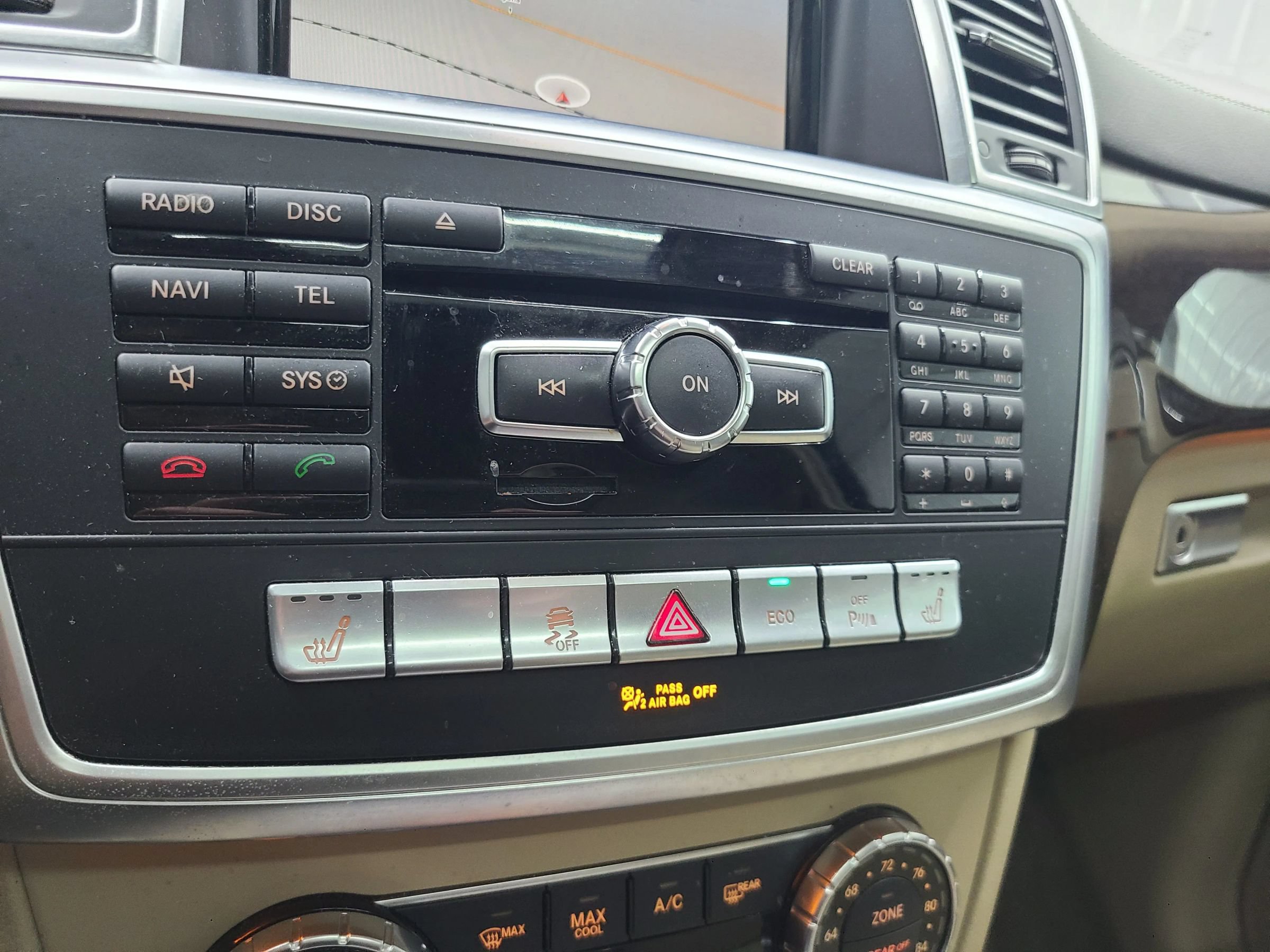 Used 2016 Mercedes-Benz GL 450 4MATIC image 32
