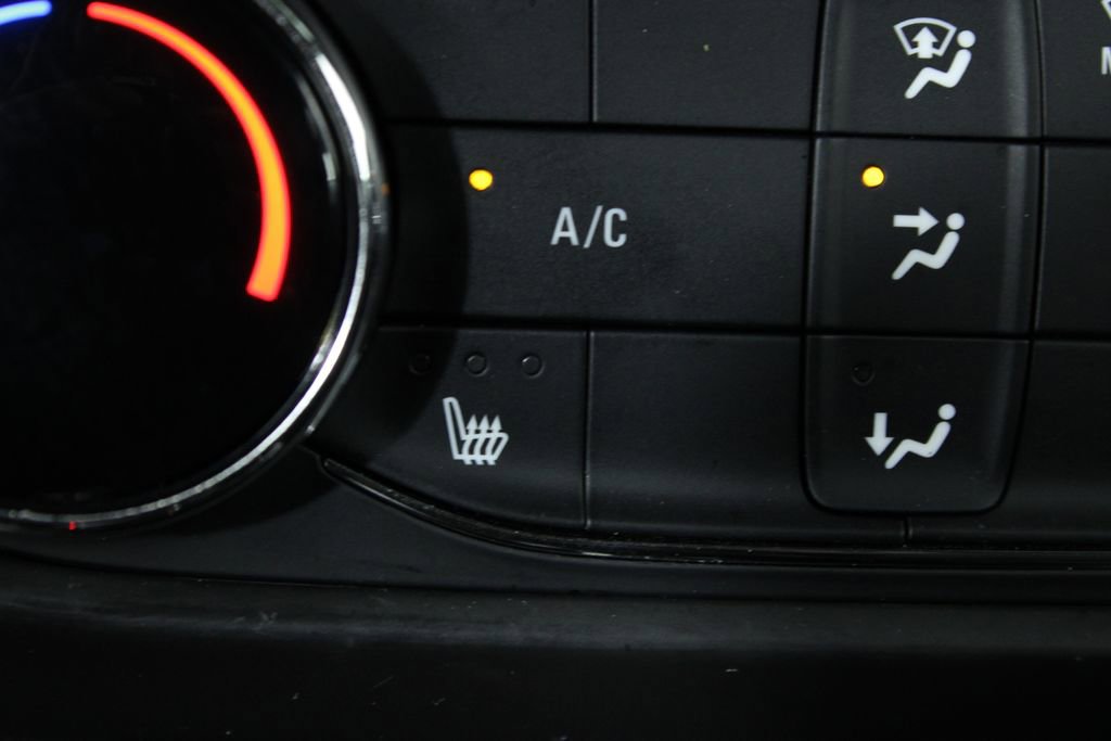 Used 2023 Chevrolet TrailBlazer RS image 23