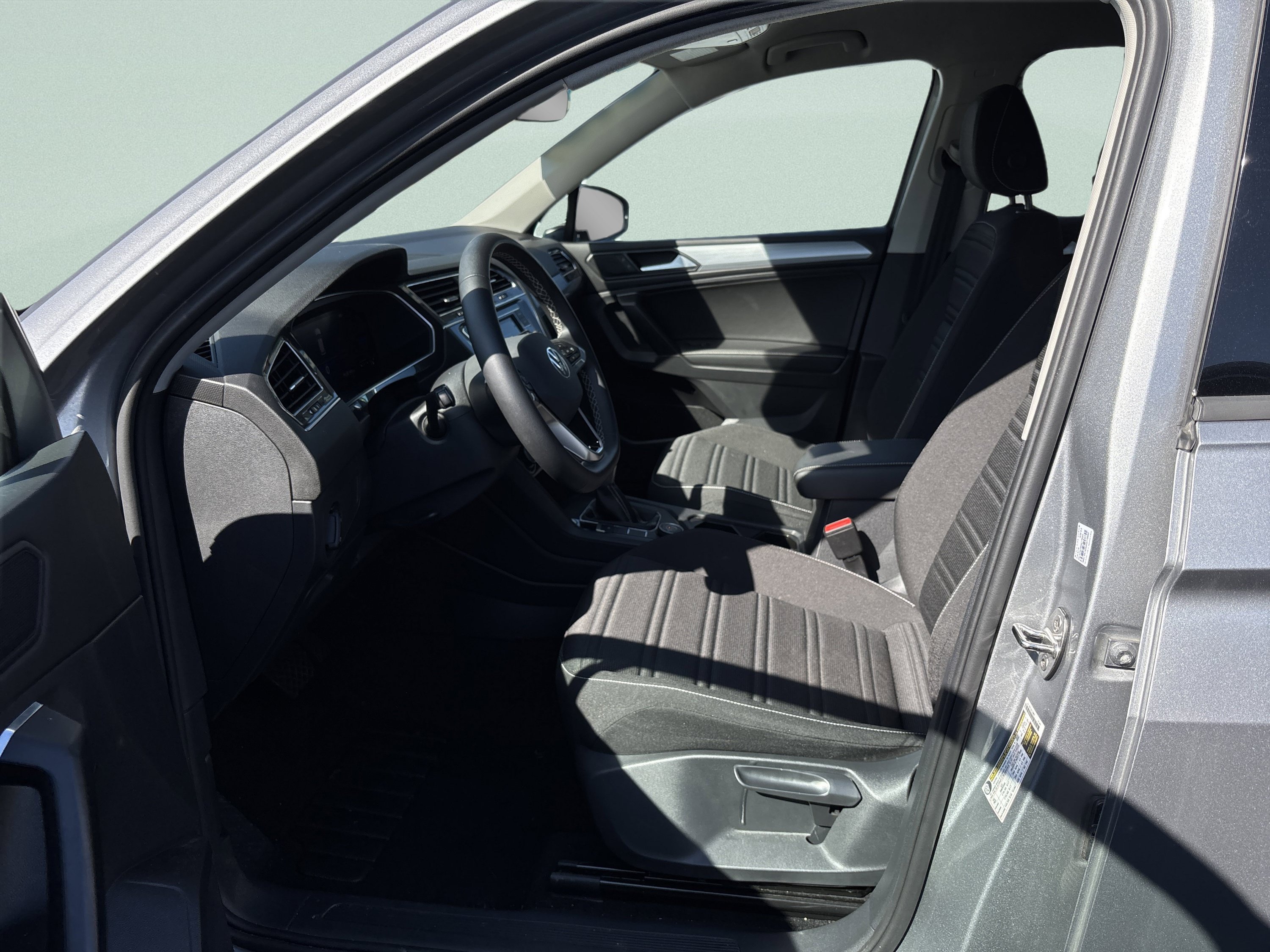 Used 2023 Volkswagen Tiguan S w/ Driver Assistance Package AWD/4WD image 10