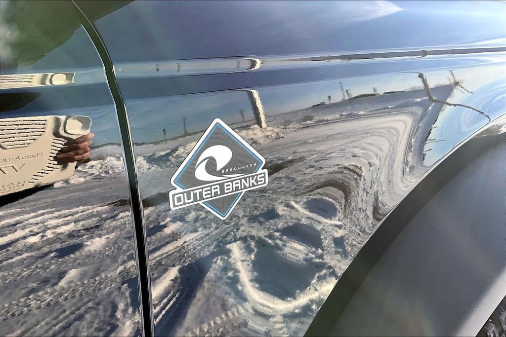 New 2025 Ford Bronco Outer Banks w/ Sasquatch Package image 11