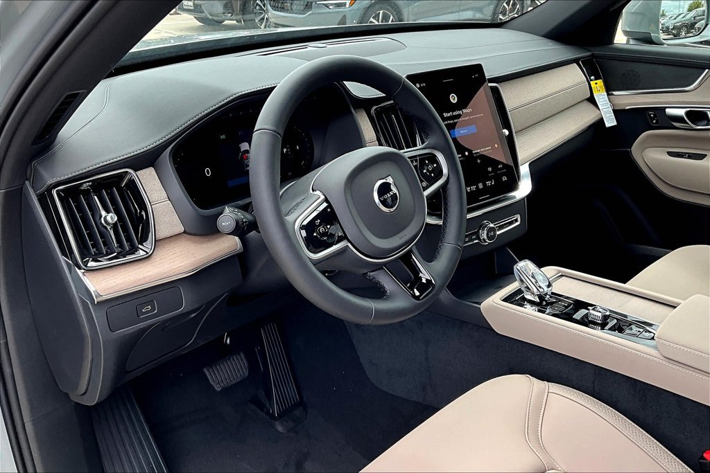 New 2026 Volvo XC90 B6 Plus w/ Protection Package Premier AWD/4WD image 15