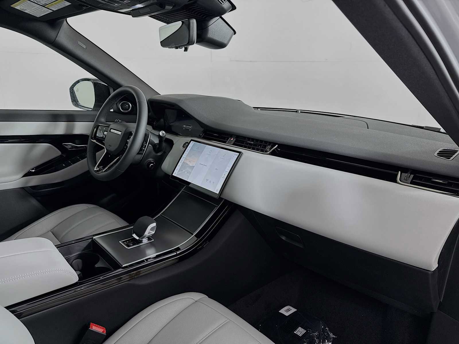 New 2026 Land Rover Range Rover Evoque S image 27