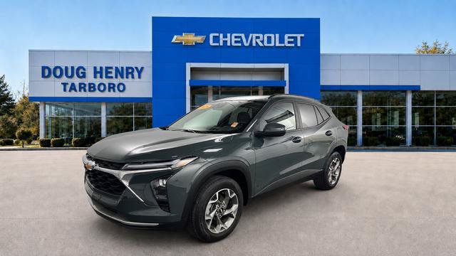 Used 2025 Chevrolet Trax LT