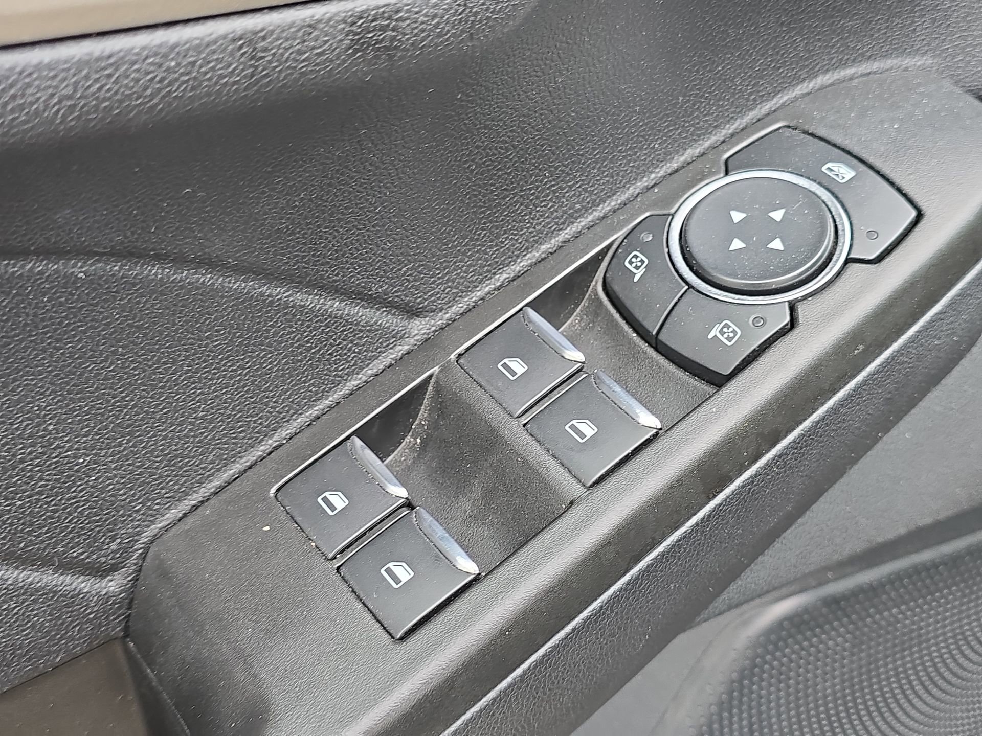 Certified 2021 Ford Escape SE w/ Convenience Package image 13