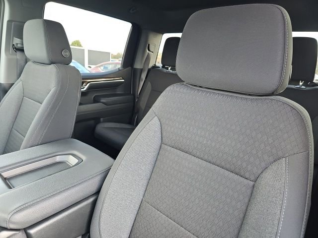 Used 2024 Chevrolet Silverado 1500 LT image 17