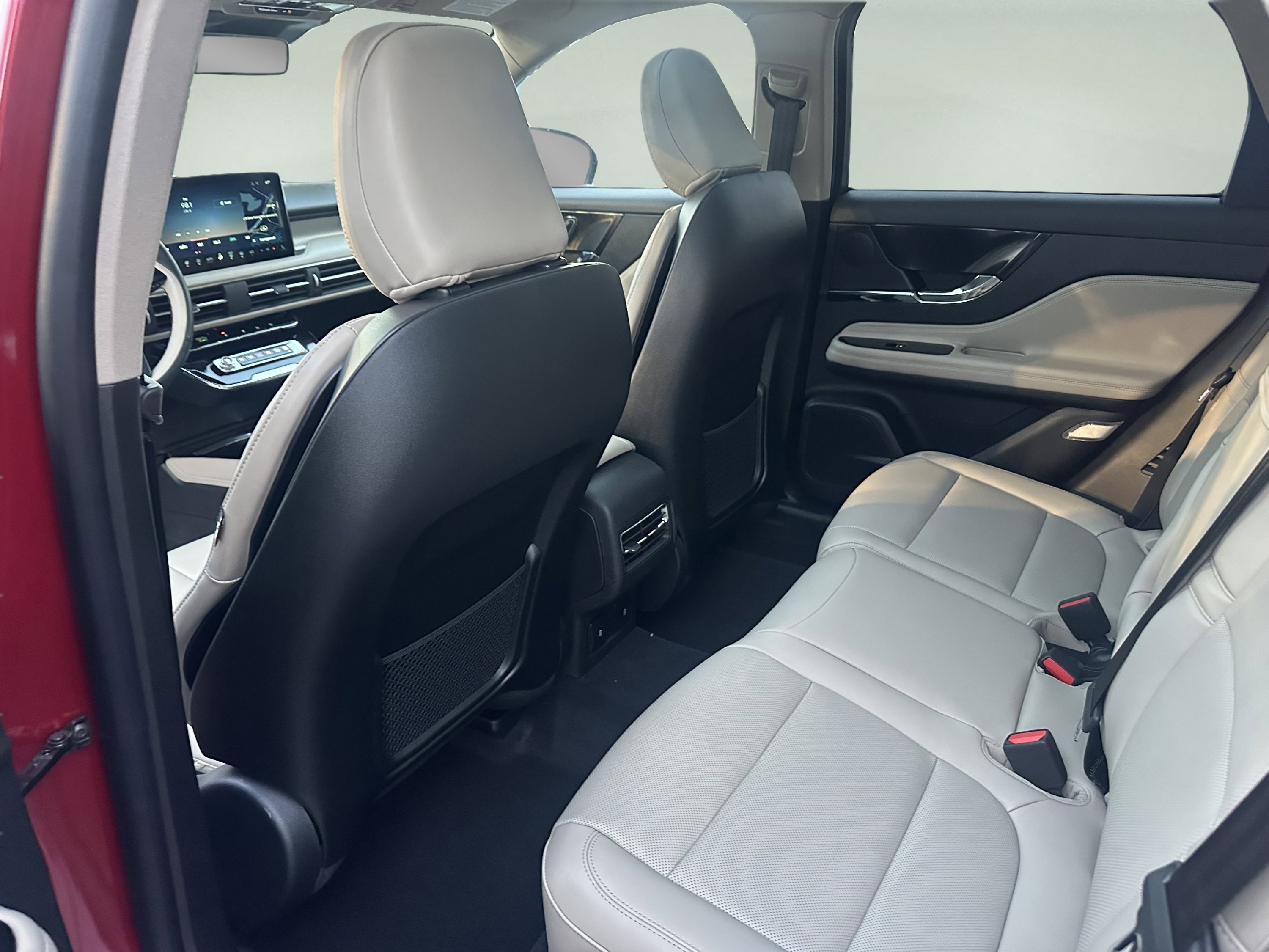 New 2026 Lincoln Corsair Premiere image 10