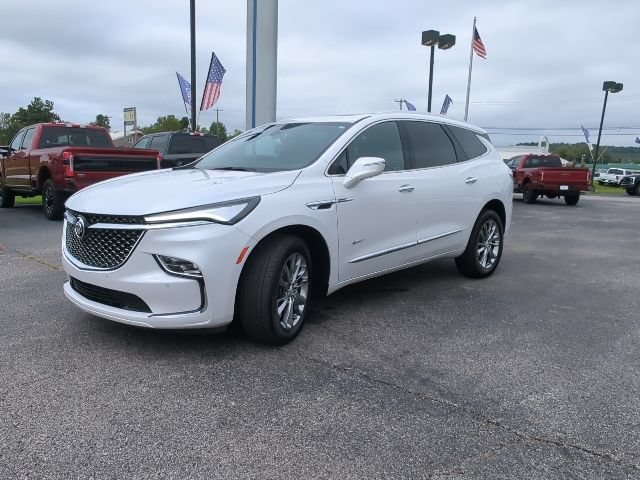 Used 2022 Buick Enclave Avenir w/ Avenir Technology Package AWD/4WD image 10
