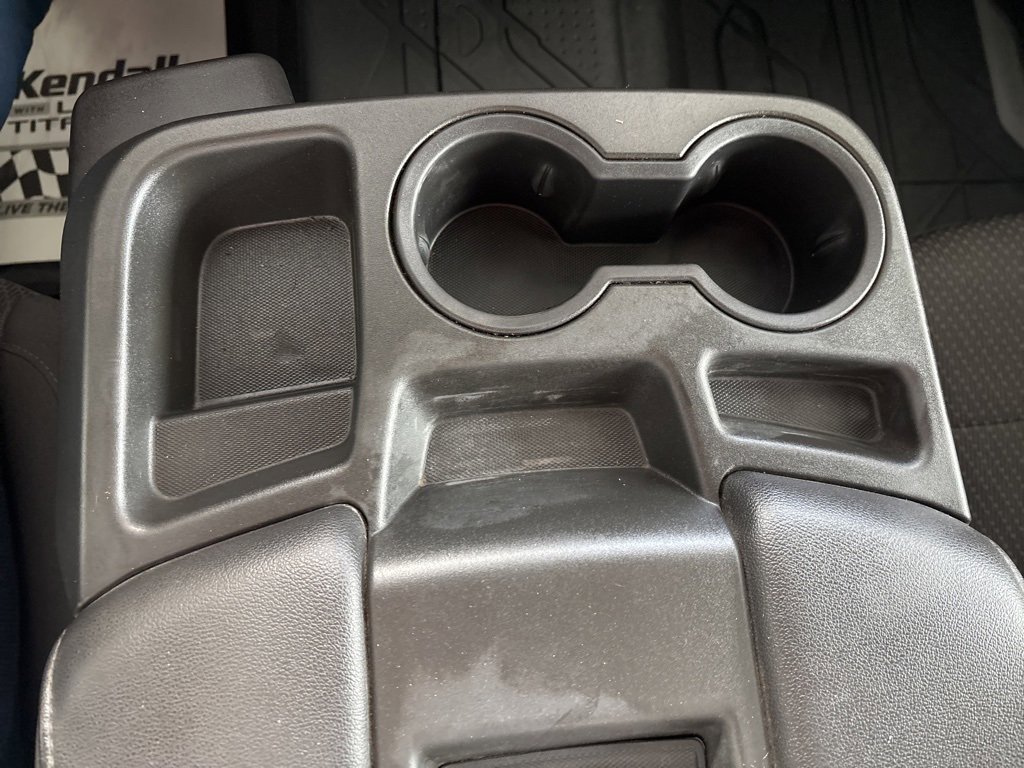 Used 2020 Chevrolet Silverado 2500 Custom w/ Custom Value Package image 18