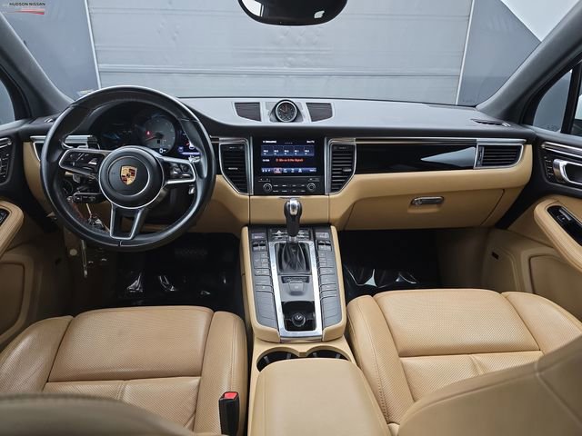 Used 2018 Porsche Macan S image 21