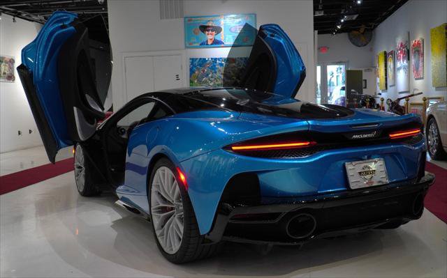 Used 2022 McLaren GT RWD image 15