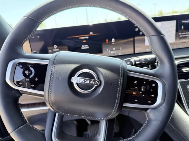 Used 2025 Nissan Armada Platinum Reserve AWD/4WD image 12