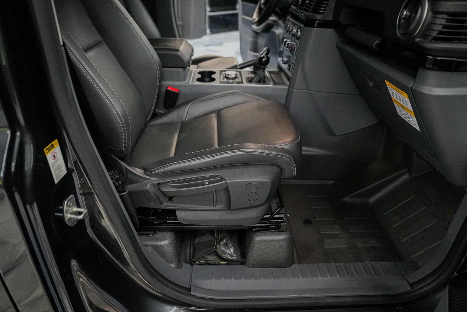 Used 2024 INEOS Grenadier Fieldmaster Edition AWD/4WD image 46