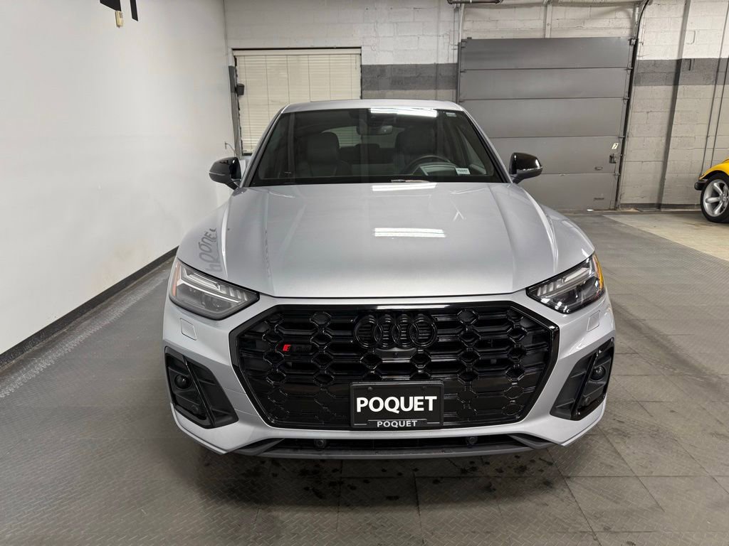 Used 2022 Audi SQ5 Prestige w/ Prestige Package image 3