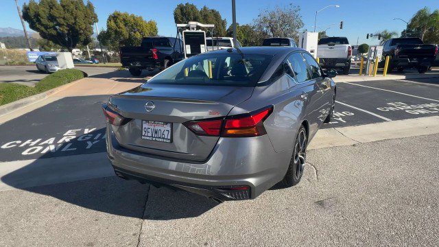 Used 2023 Nissan Altima 2.5 SR image 8