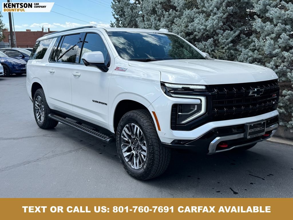 Used 2025 Chevrolet Suburban Z71 image 12