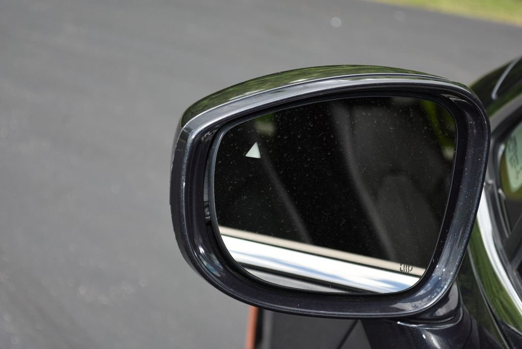 Used 2019 Chrysler Pacifica Touring-L Plus FWD image 38