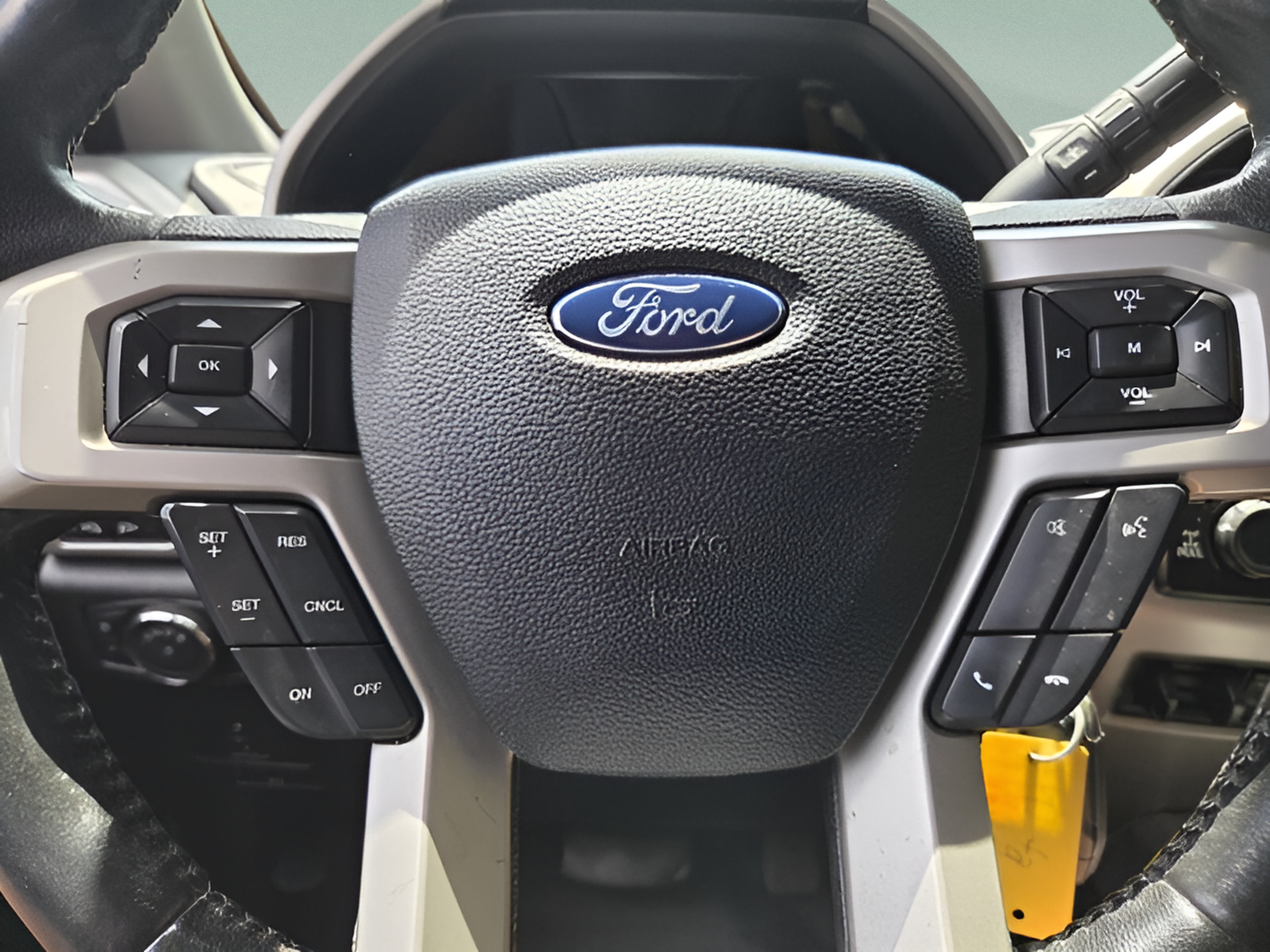Used 2019 Ford F350 Lariat w/ Lariat Value Package AWD/4WD image 28
