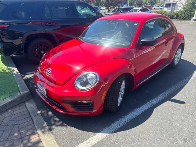 Used 2018 Volkswagen Beetle 2.0T S FWD image 10