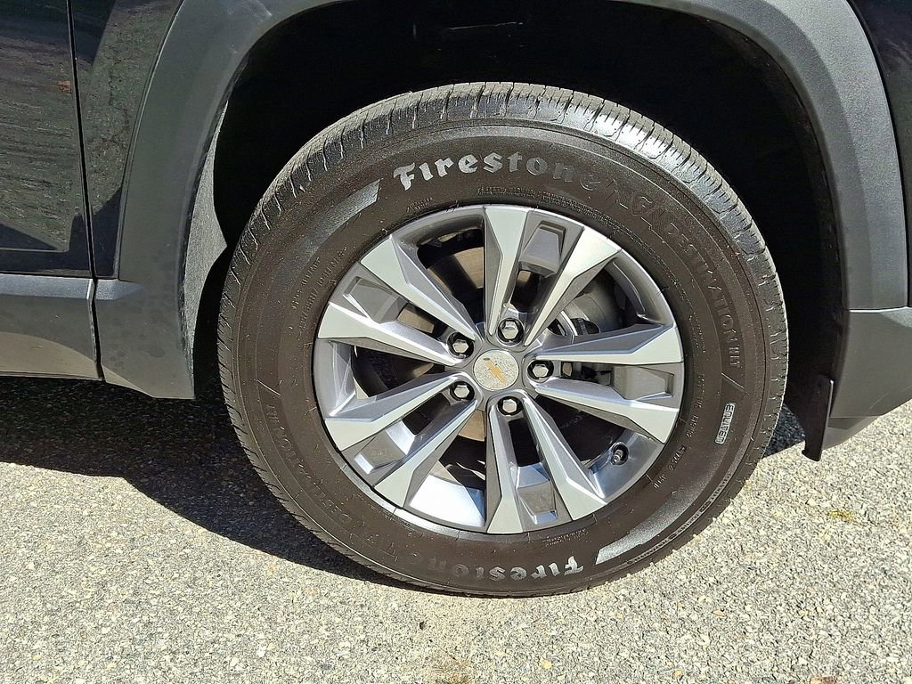 Used 2026 Chevrolet Equinox LT image 9