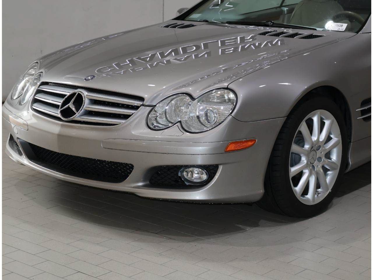 Used 2007 Mercedes-Benz SL 550 image 3