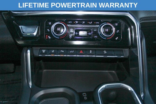 Used 2024 GMC Sierra 3500 Denali w/ Denali Reserve Package AWD/4WD image 24