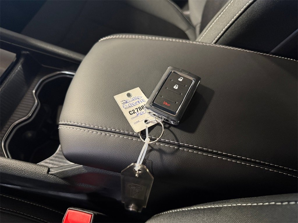 New 2025 Jeep Grand Cherokee 4WD image 32