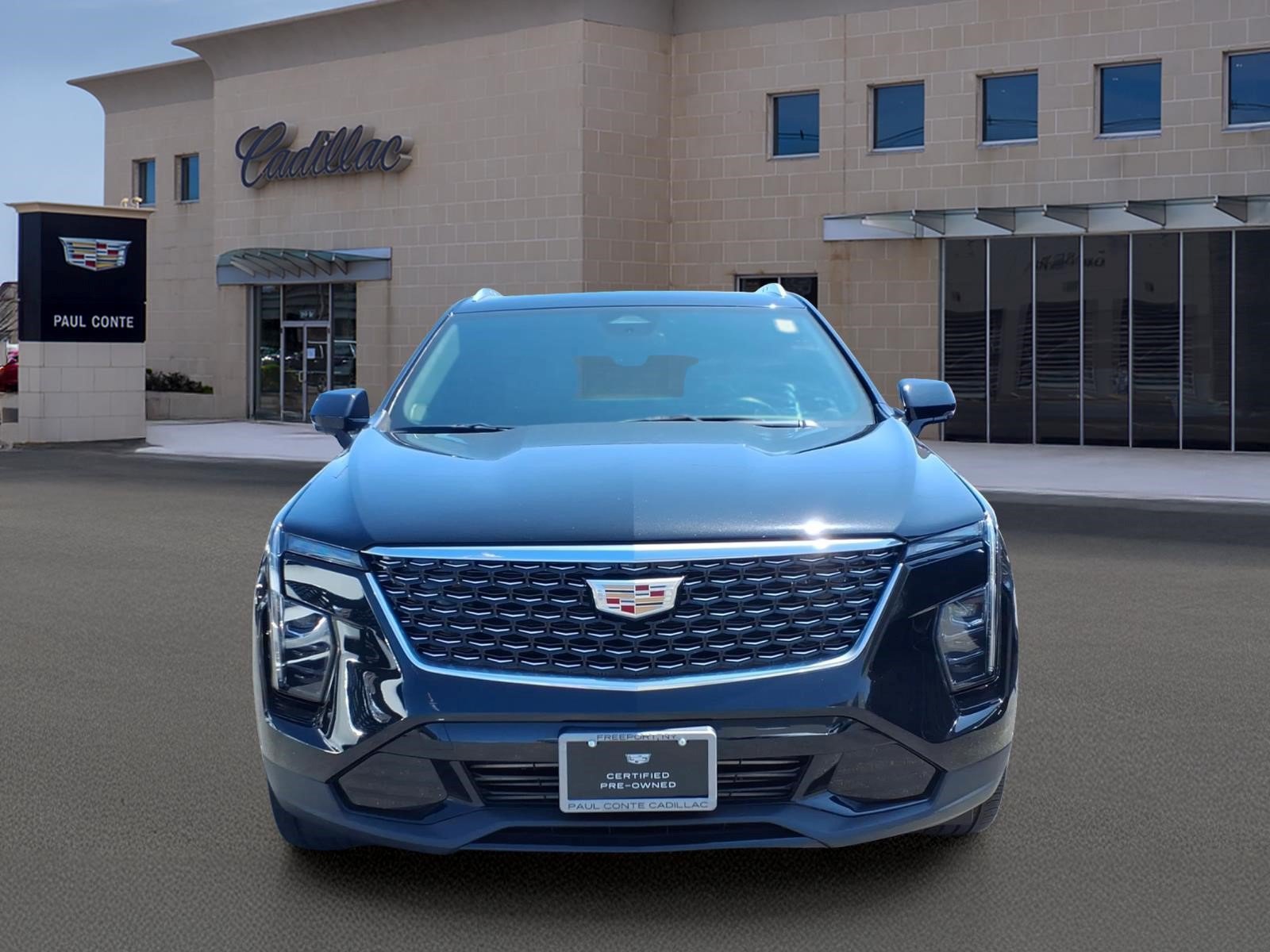 Certified 2024 Cadillac XT4 Premium Luxury AWD/4WD image 2
