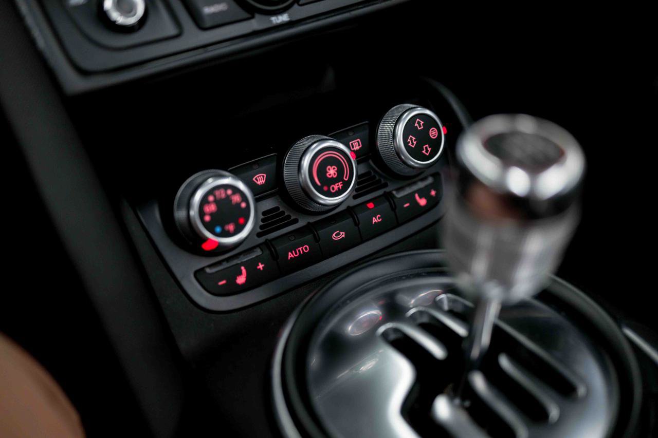 Used 2011 Audi R8 V10 AWD/4WD image 57