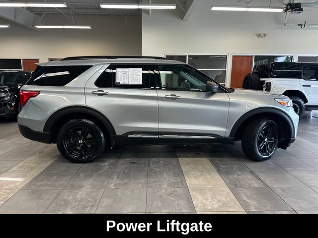 Used 2020 Ford Explorer XLT w/ Equipment Group 202A AWD/4WD image 13