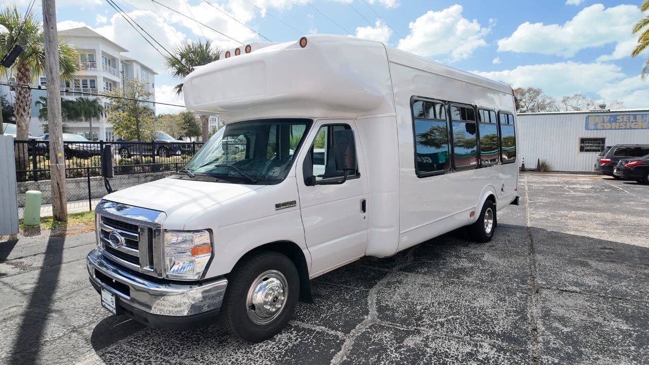 Used 2010 Ford E-450 and Econoline 450 Super Duty RWD image 4