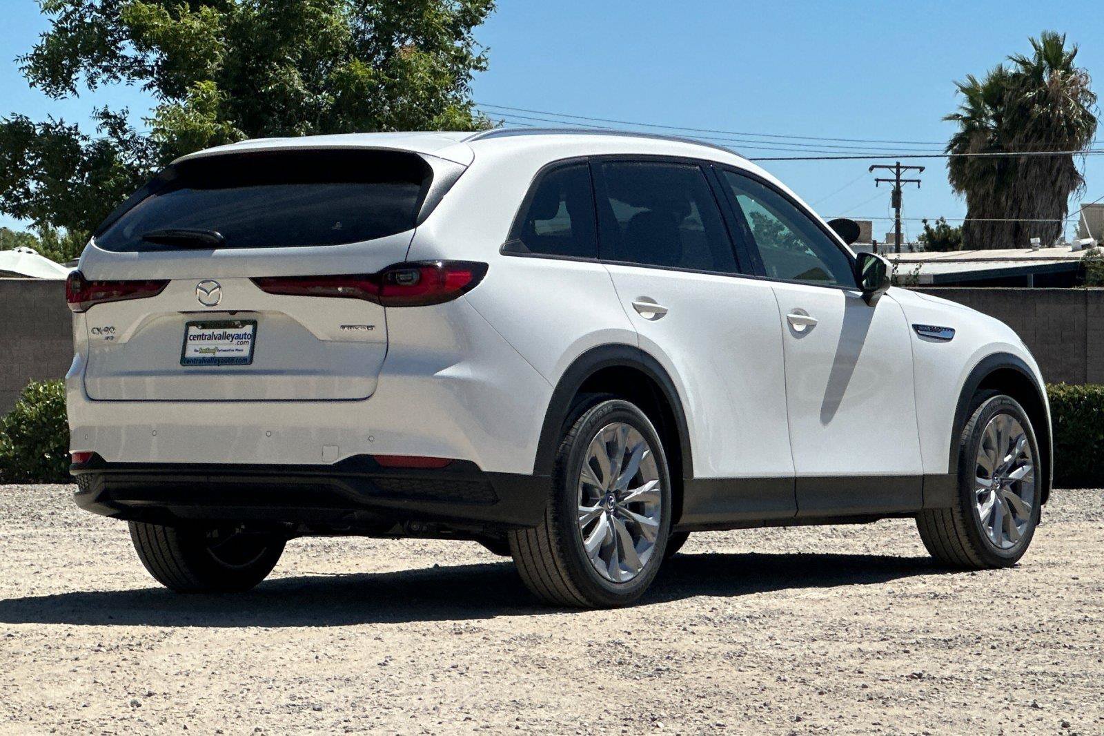 New 2026 MAZDA CX-90 3.3 Turbo w/ Preferred Package AWD/4WD image 4
