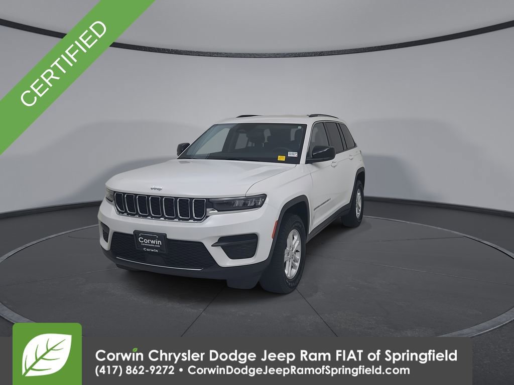 Used 2023 Jeep Grand Cherokee Laredo AWD/4WD image 6