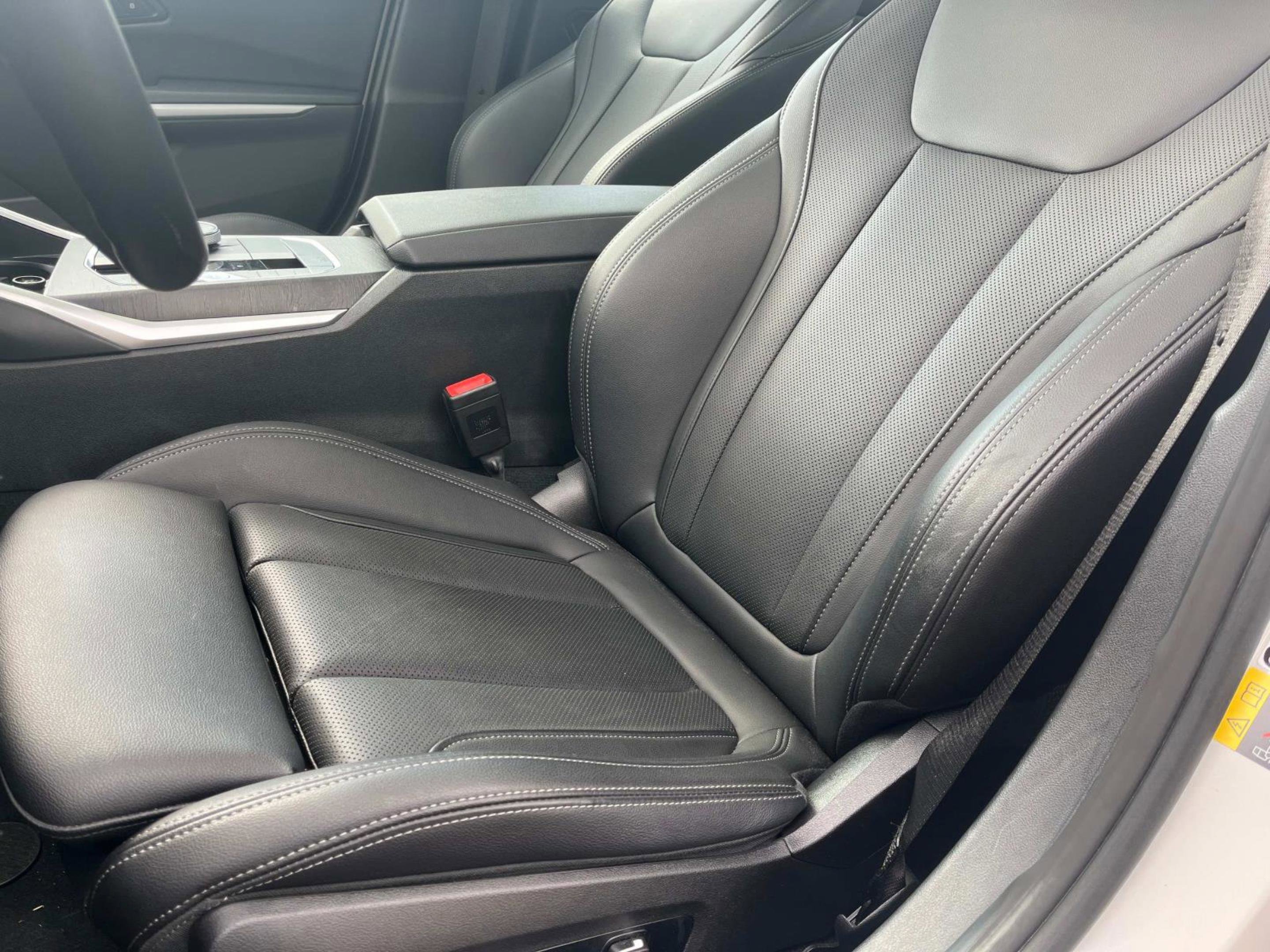 Used 2024 BMW 330e xDrive image 35