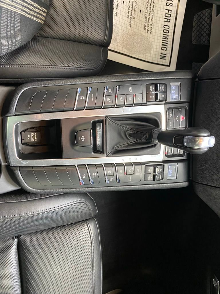 Used 2016 Porsche Macan S image 24
