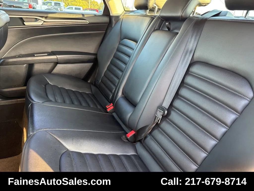 Used 2019 Ford Fusion SEL FWD image 38