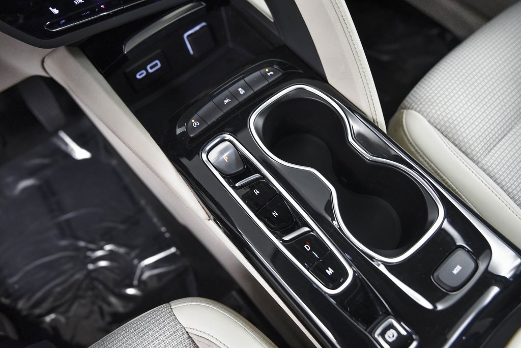 Used 2023 Buick Envision Preferred image 22