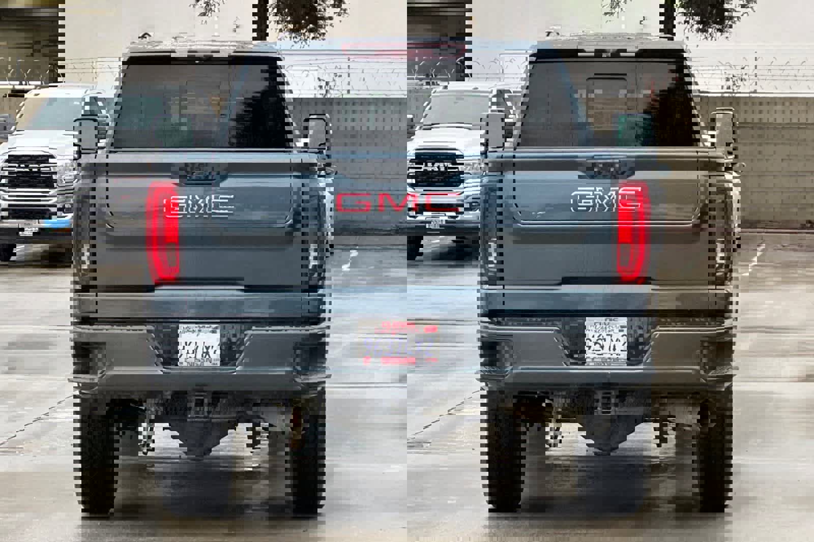 Used 2020 GMC Sierra 3500 Denali w/ Denali Ultimate Package image 8