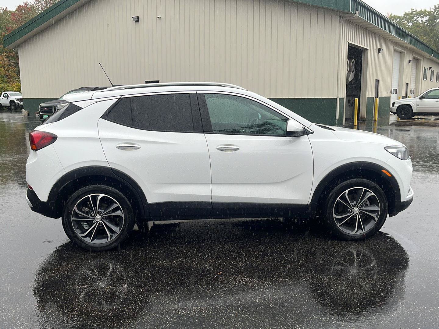 Used 2021 Buick Encore GX Select AWD/4WD image 6