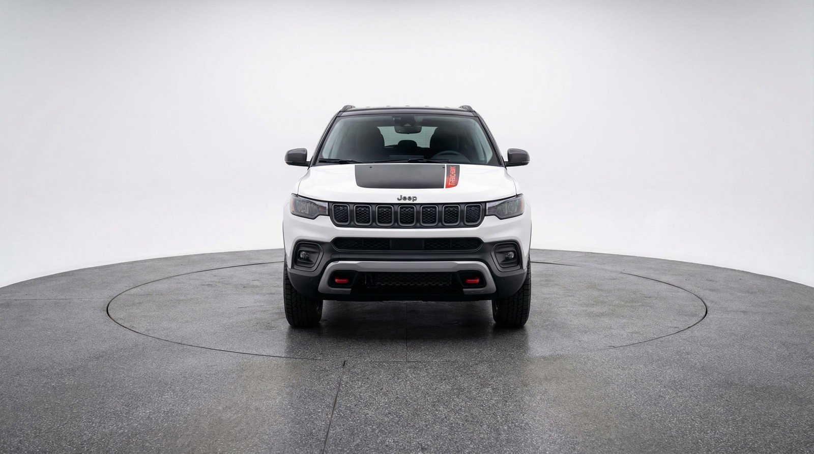 Used 2025 Jeep Compass Trailhawk image 2