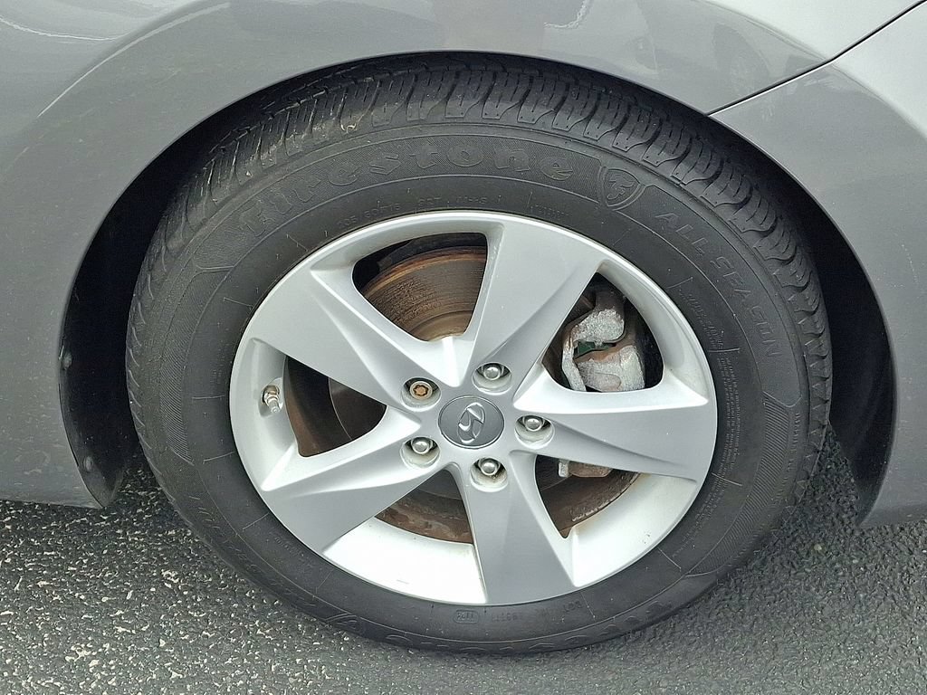 Used 2013 Hyundai Elantra GLS w/ Preferred Pkg FWD image 8