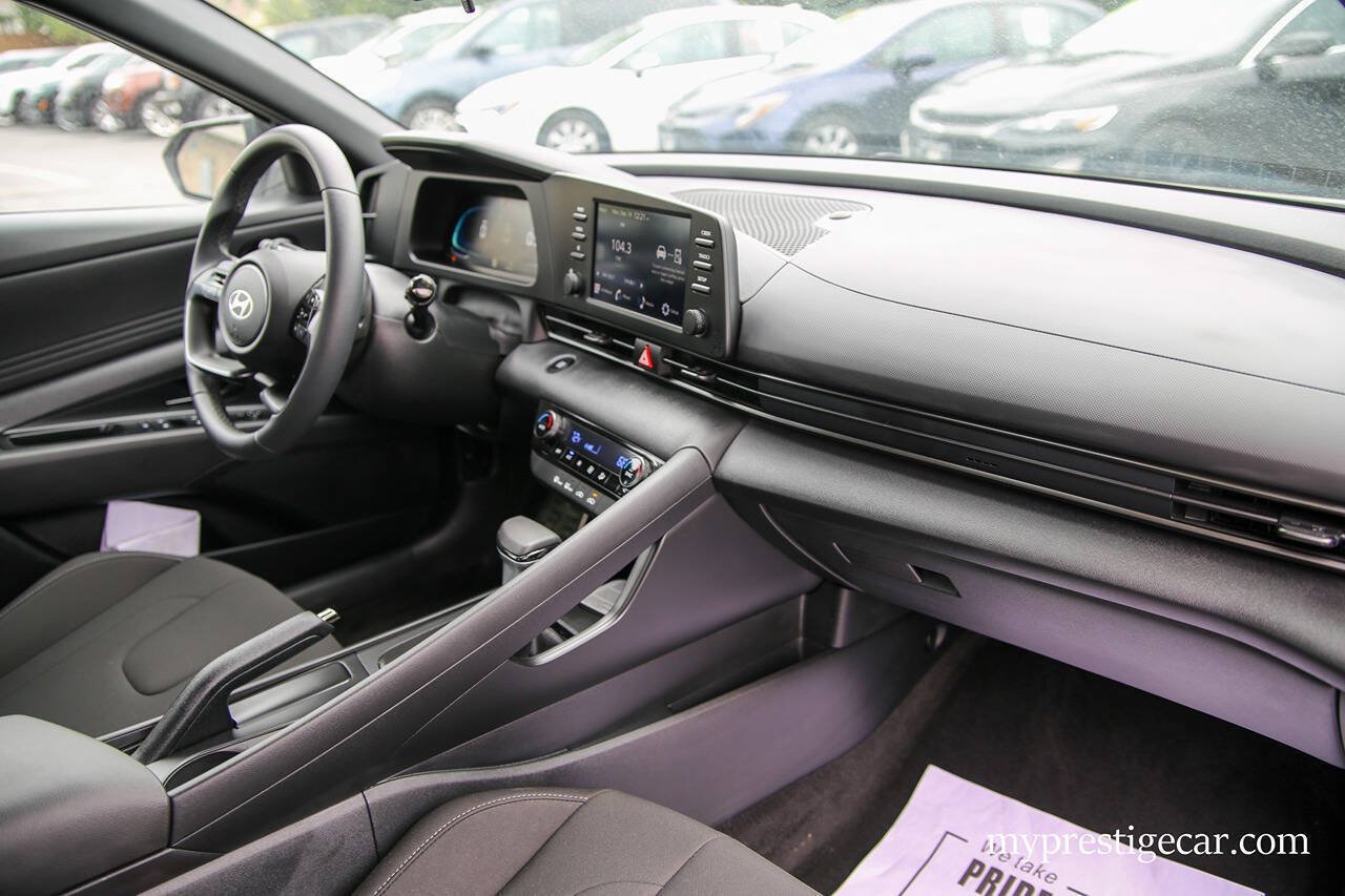 Used 2026 Hyundai Elantra Sport FWD image 18