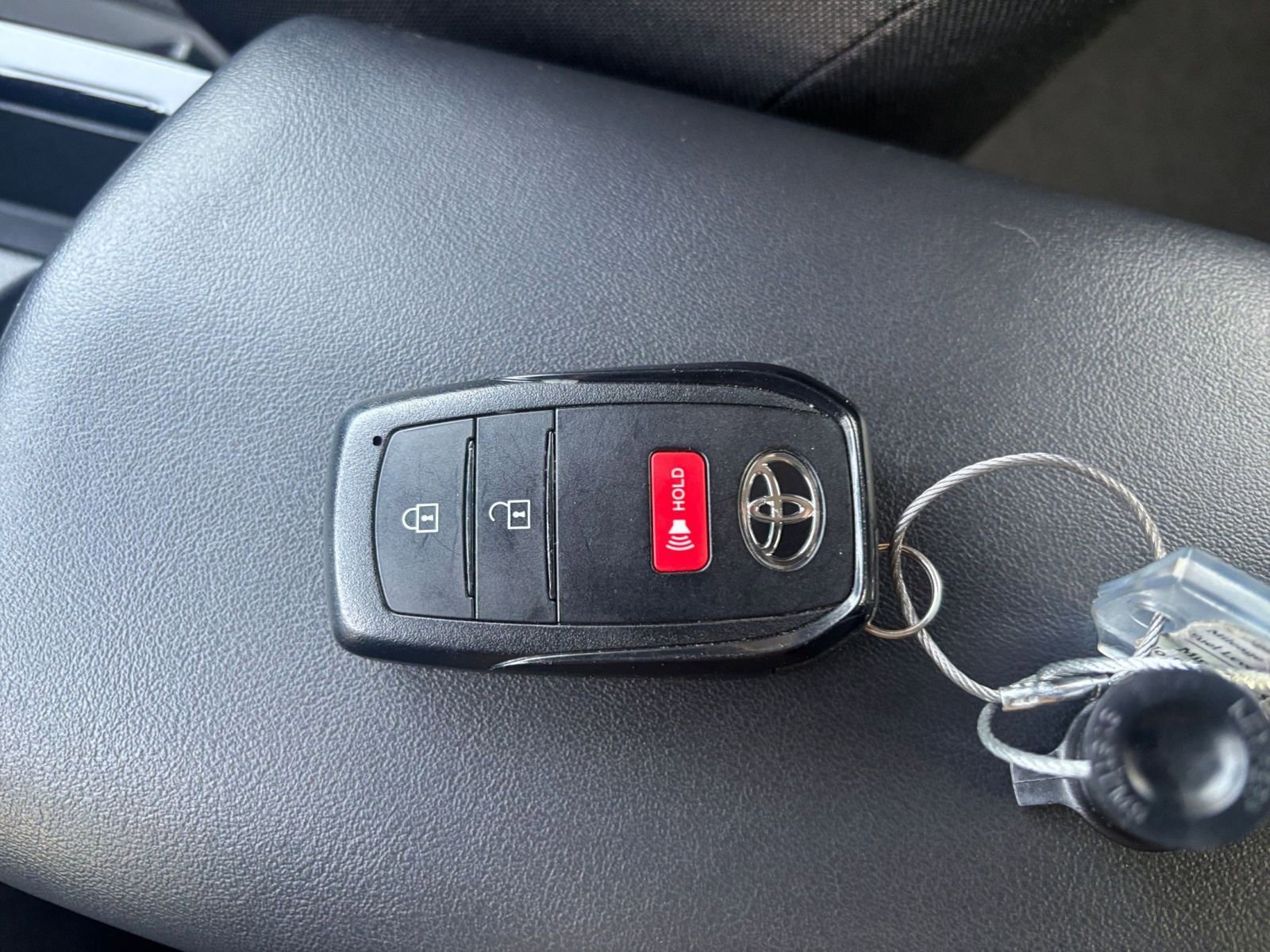 Used 2025 Toyota Prius LE image 22