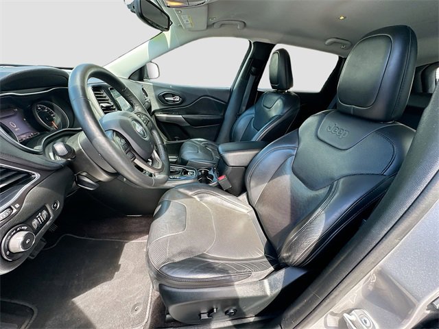 Used 2019 Jeep Cherokee Limited image 19