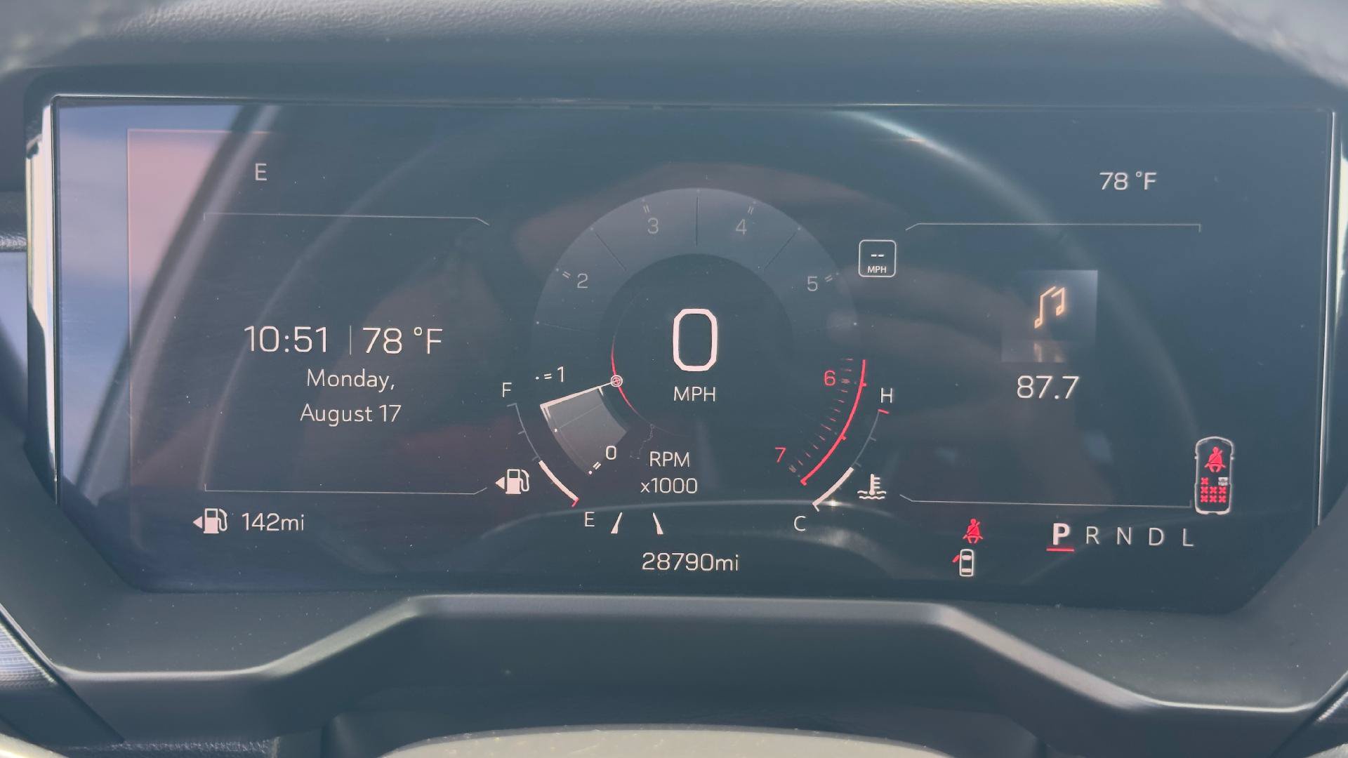 Used 2025 GMC Acadia Elevation FWD image 13