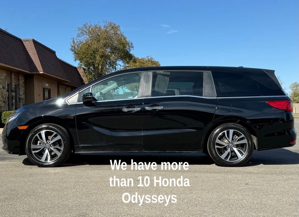 Used 2023 Honda Odyssey Touring image 2