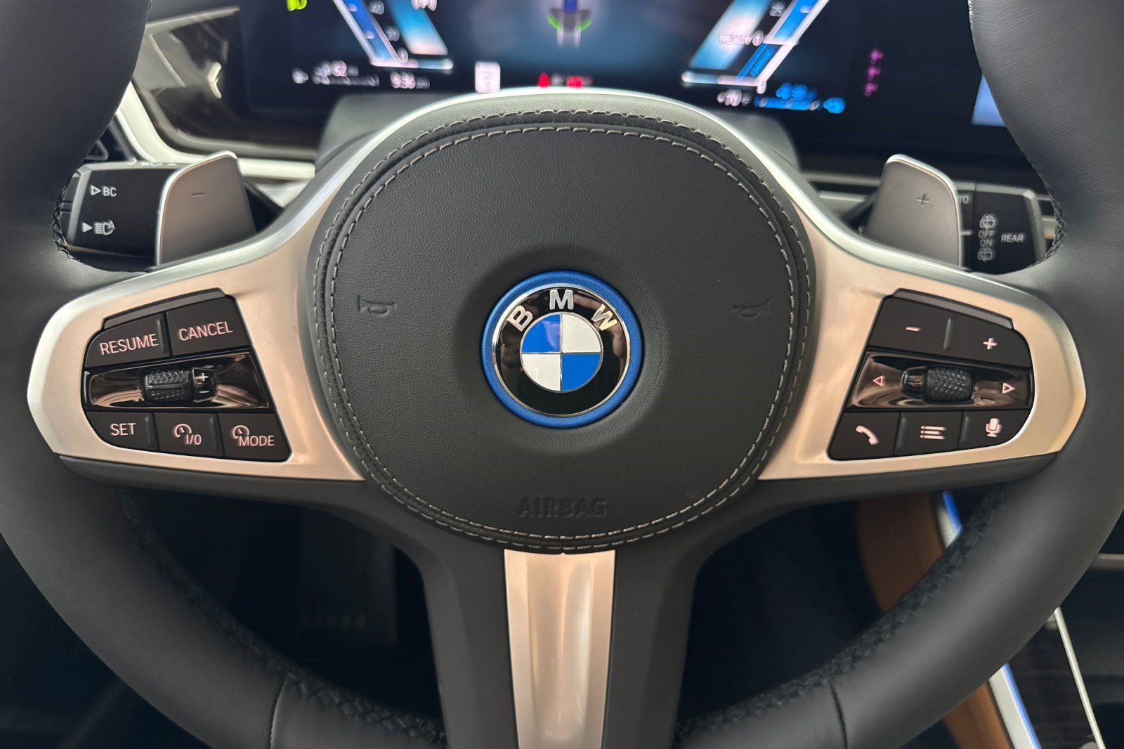New 2026 BMW X5 xDrive50e w/ M Sport Package AWD/4WD image 15