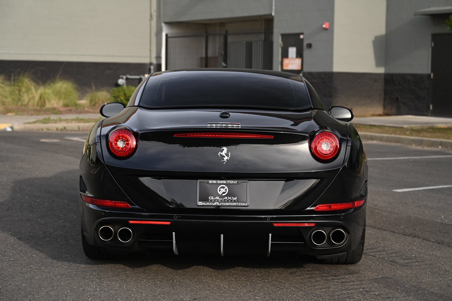 Used 2016 Ferrari California T RWD image 28