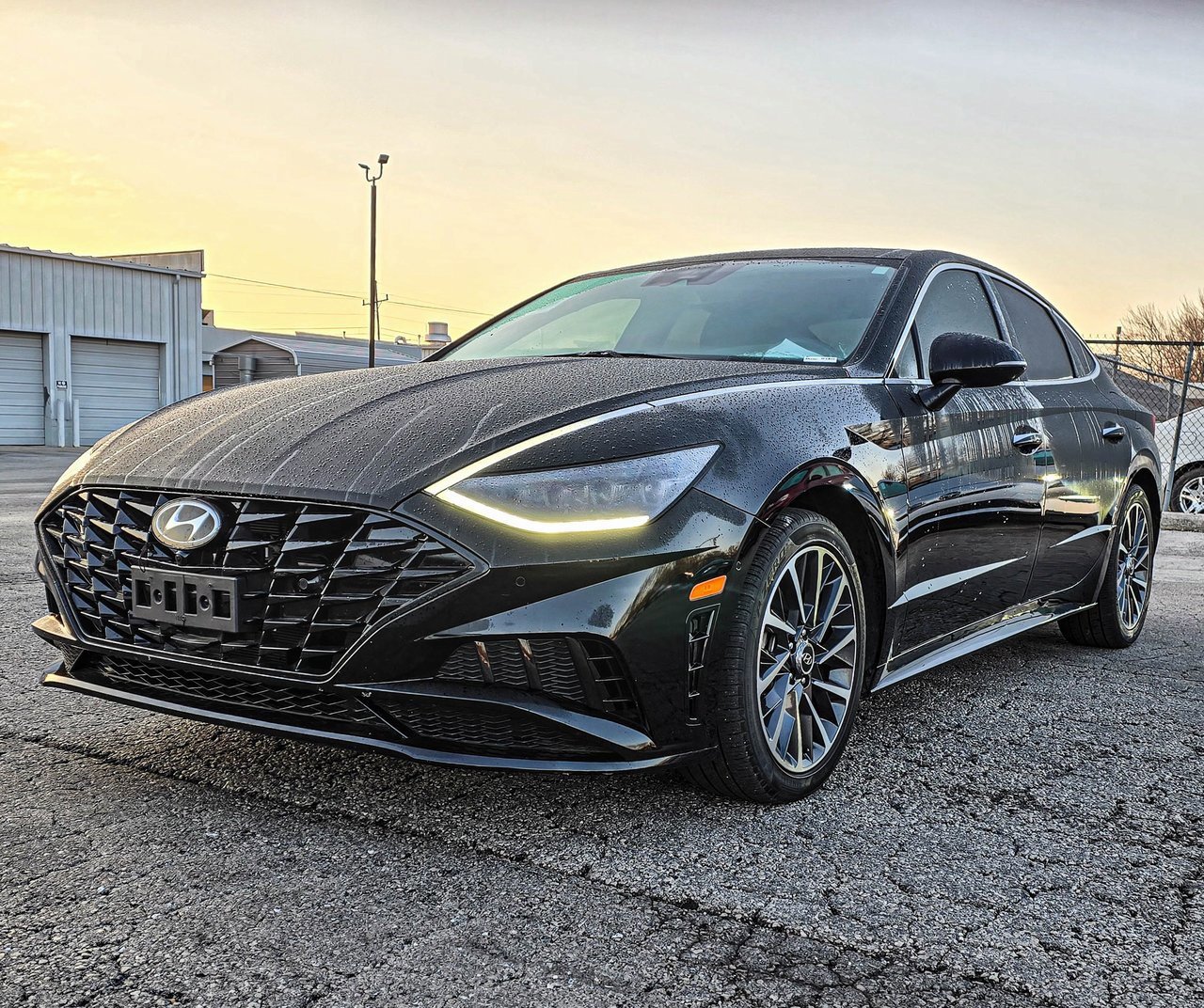 Used 2023 Hyundai Sonata Limited image 3